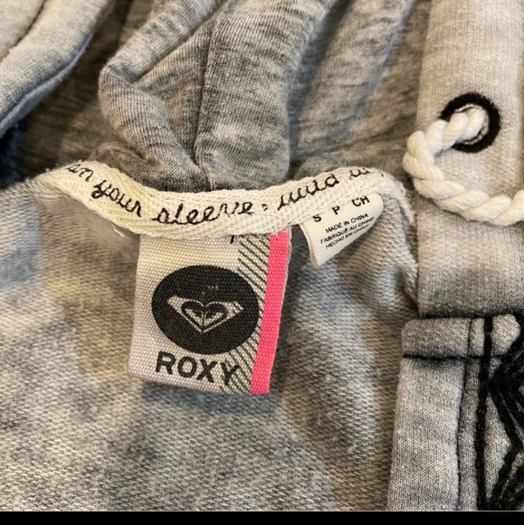 4/$15 Roxy | Distressed Gray Sweatshirt Hoodie Black Embellishment Embroidery - Picture 11 of 12